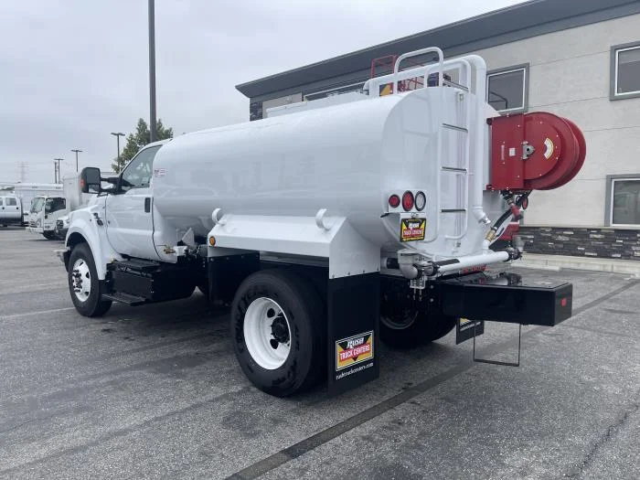 2027 Ford F-750 — photo 4