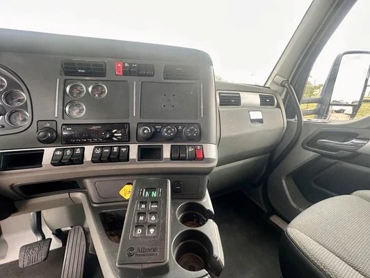 2021 Kenworth T880 in Fort Mill, SC — photo 14