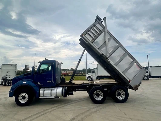 2021 Kenworth T880 in Fort Mill, SC — photo 21