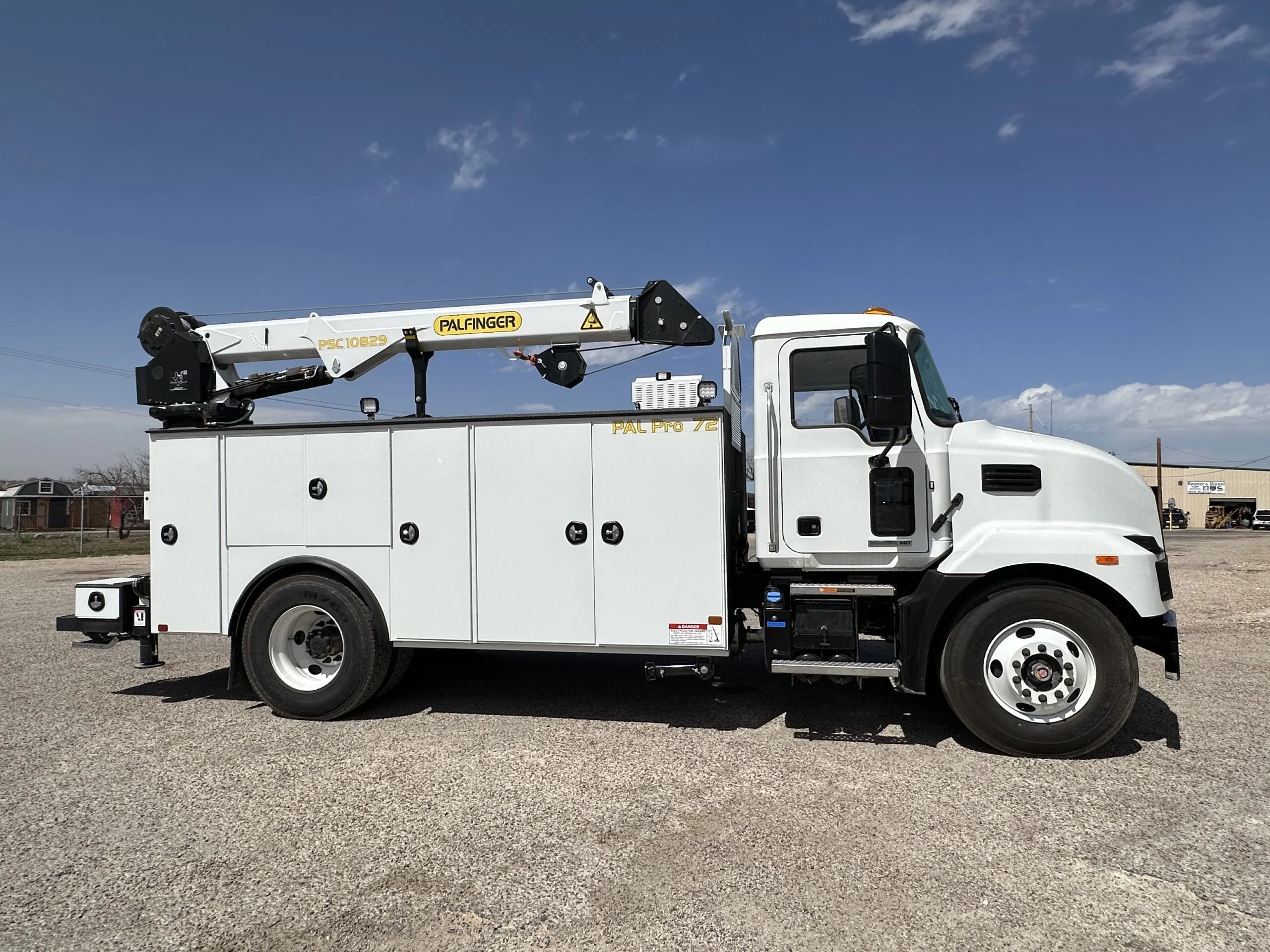 2025 Mack MD in Lubbock, TX — photo 4