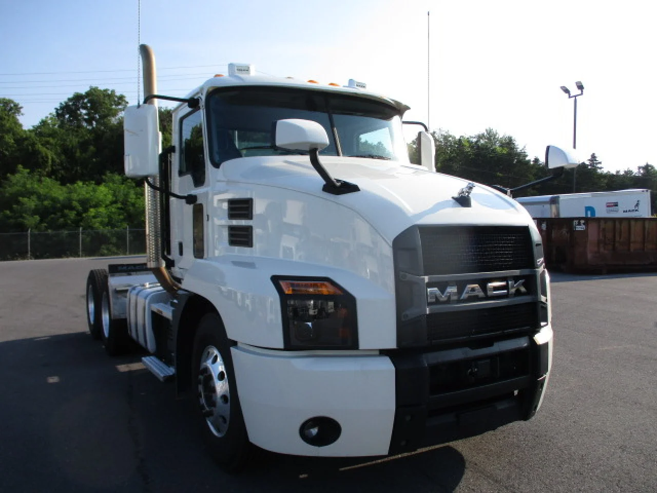 2019 Mack Anthem in Hagerstown, MD — photo 3