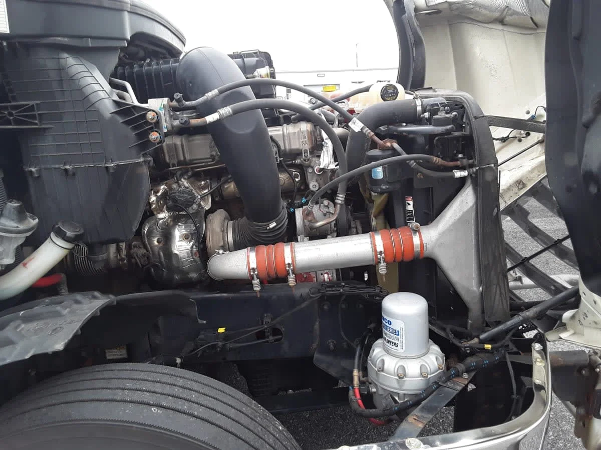 2023 Freightliner Cascadia in Allentown, PA — photo 14