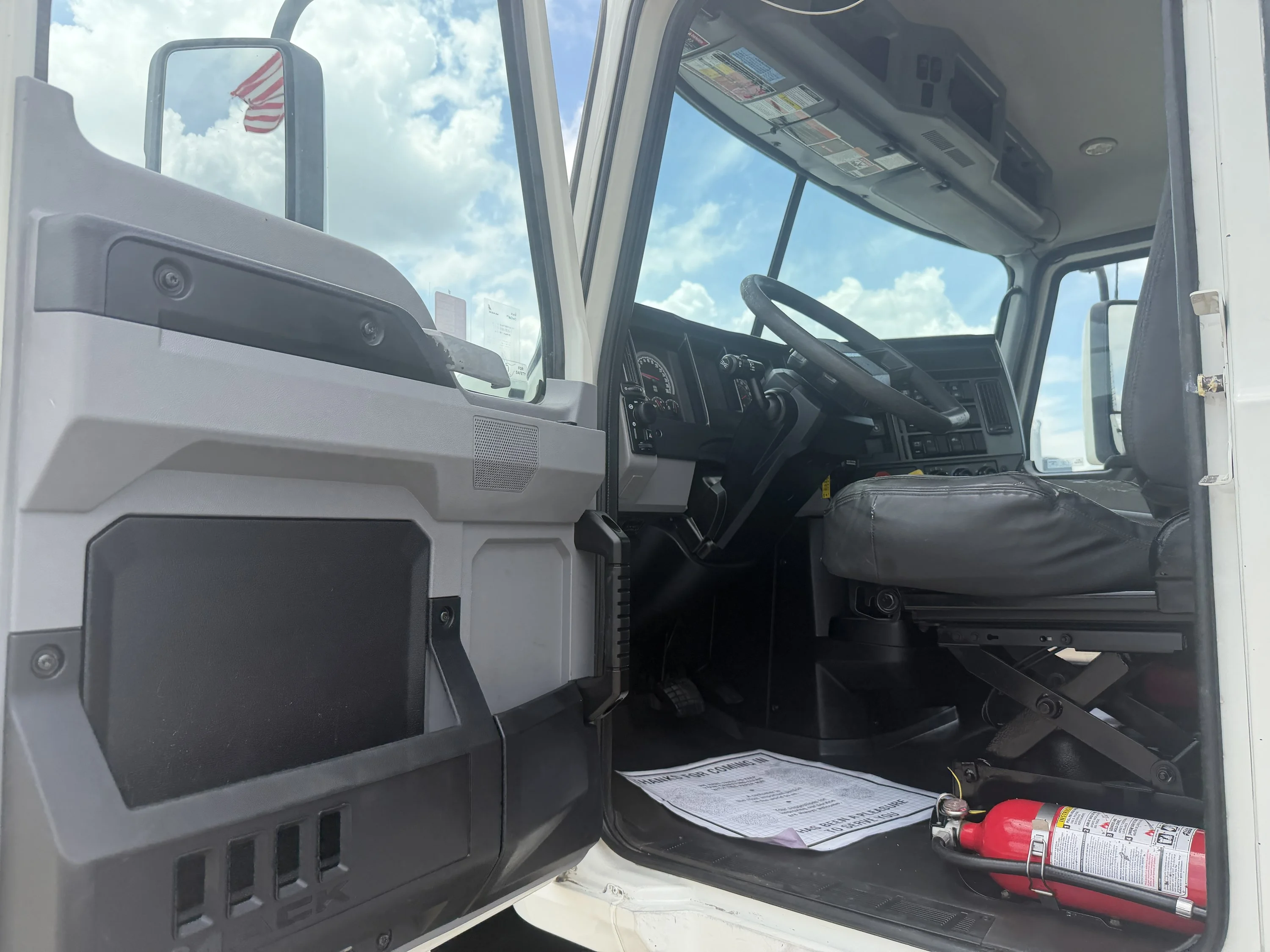 2020 Mack Pinnacle in Houston, TX — photo 9