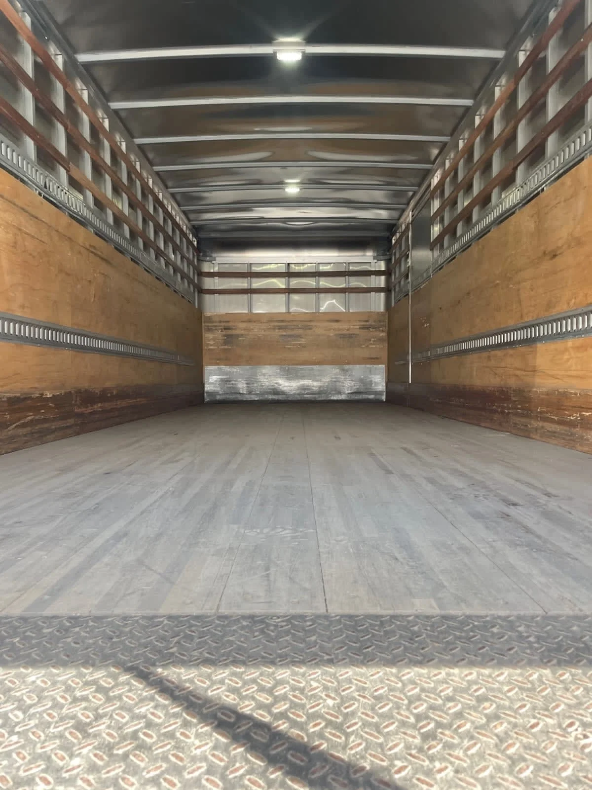 2018 Freightliner M2 106 - image 8