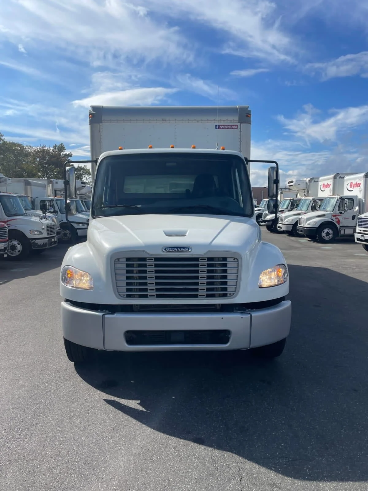 2018 Freightliner M2 106 - image 2