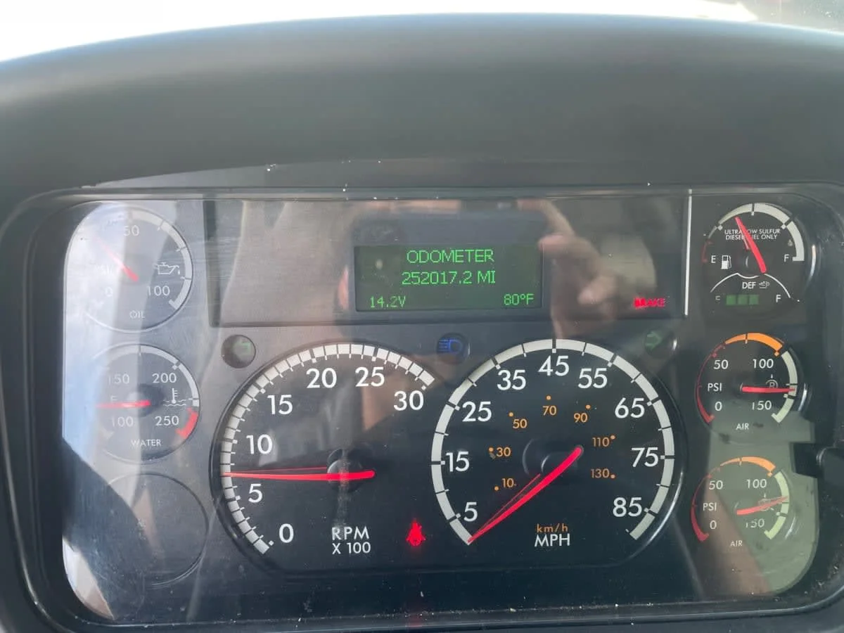 2018 Freightliner M2 106 in Farmingdale, NY — photo 10