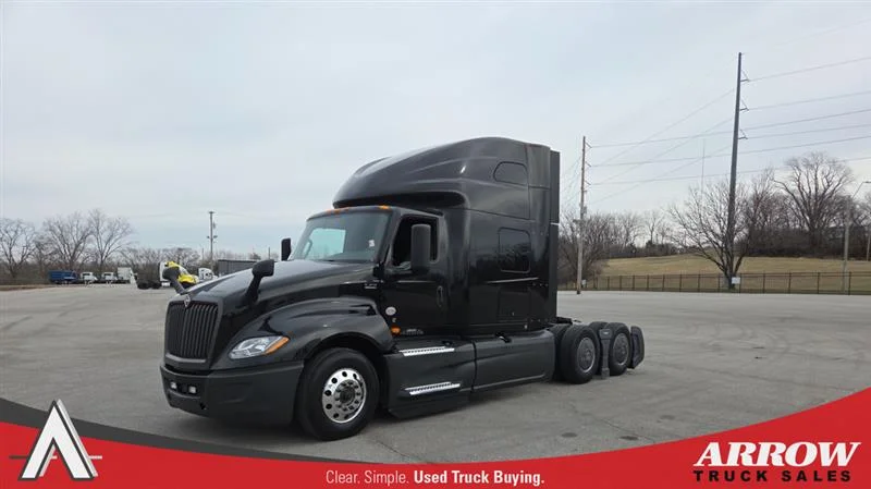 2022 International LT in Kansas City, MO