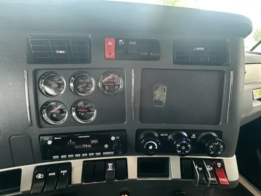 2023 Kenworth T880 in Chattanooga, TN — photo 7