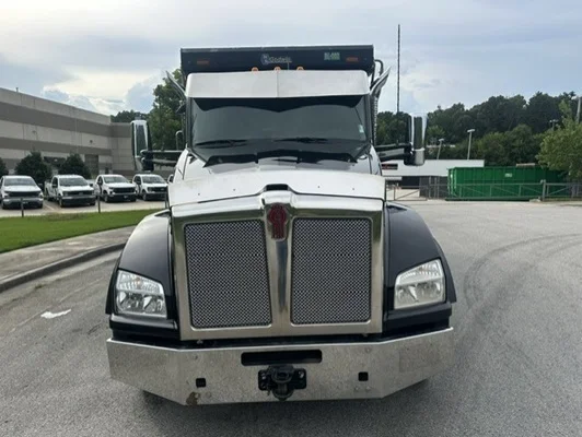 2023 Kenworth T880 in Chattanooga, TN — photo 10