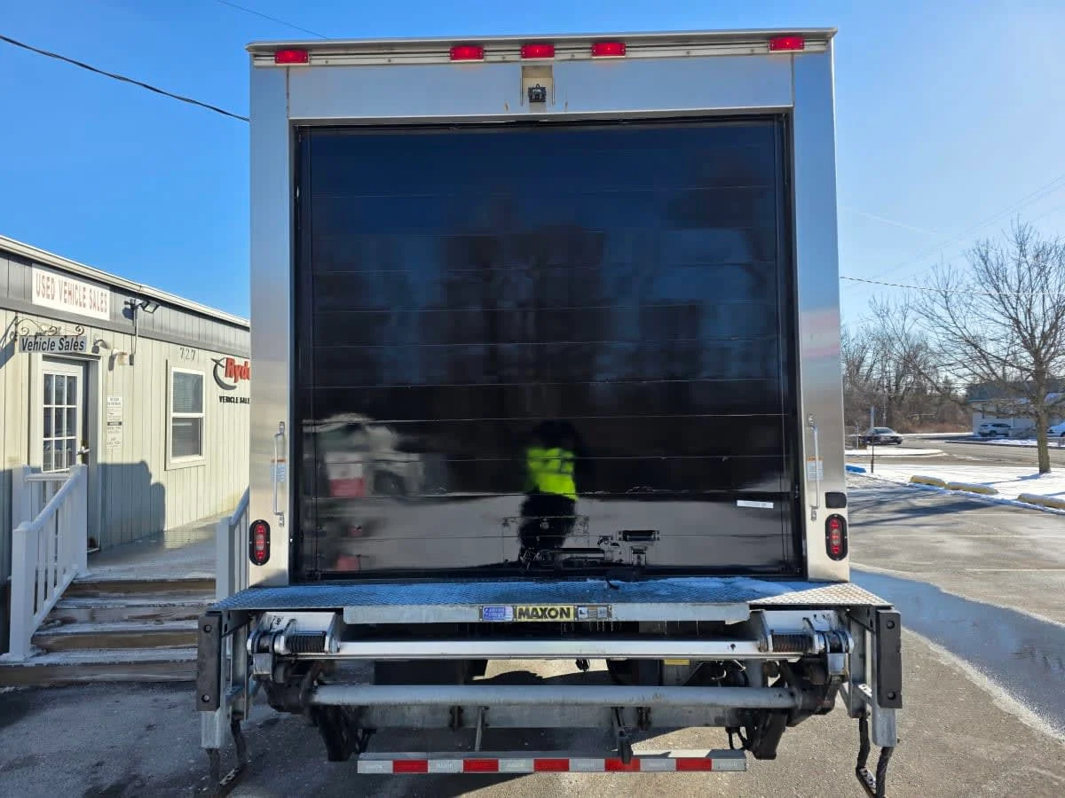 2018 Freightliner M2 106 in Bensalem, PA — photo 5