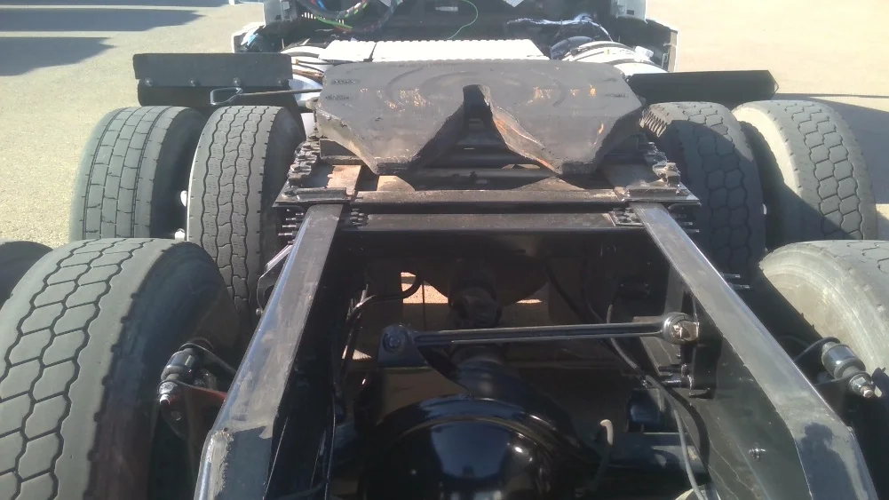 2021 Volvo VNR 640 - image 6