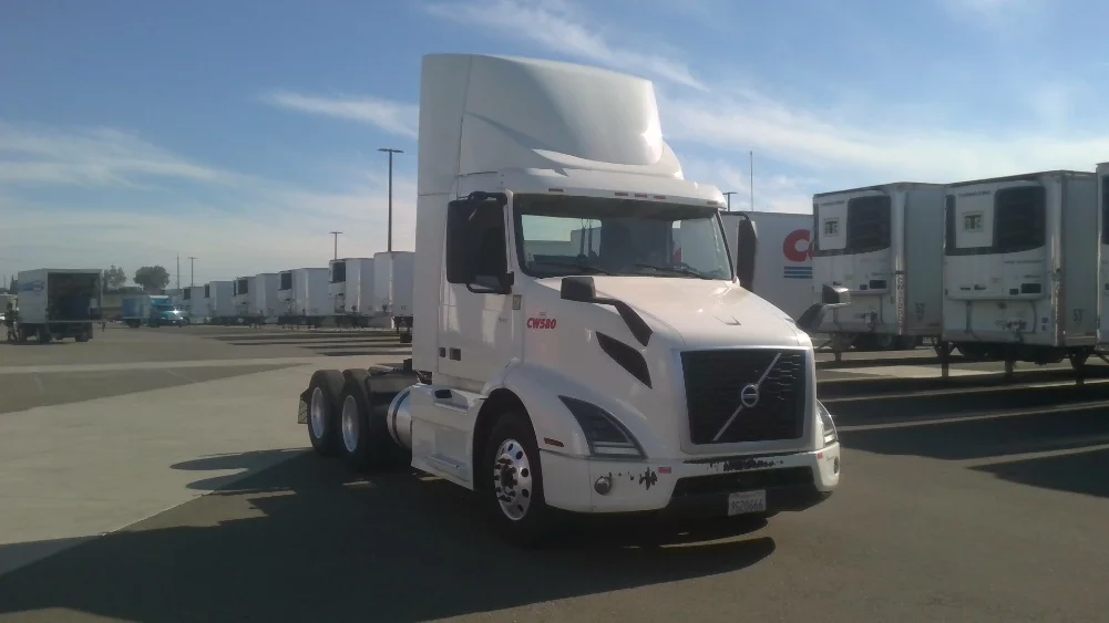 2021 Volvo VNR 640 in Stockton, CA