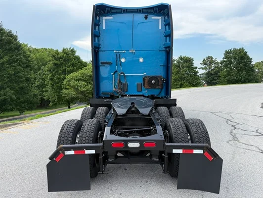 2022 Peterbilt 579 in Olathe, KS — photo 5