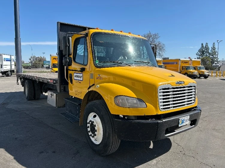 2020 Freightliner M2 106