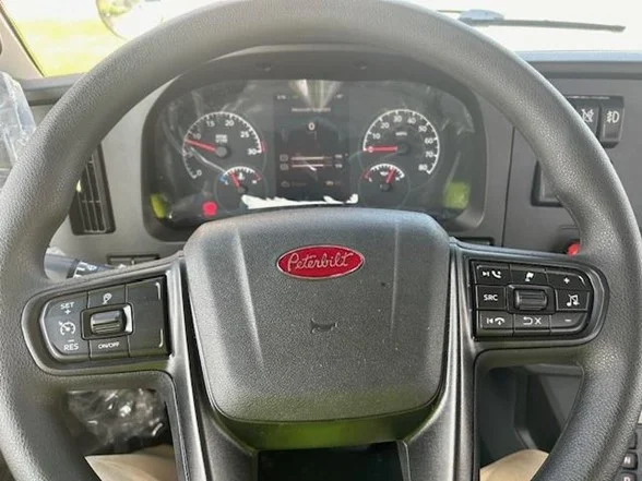 2025 Peterbilt 536 - image 10