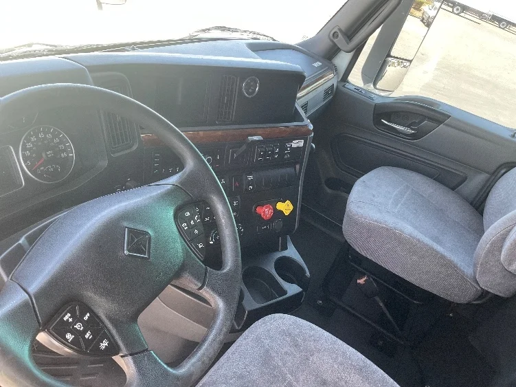 2021 International RH - image 10