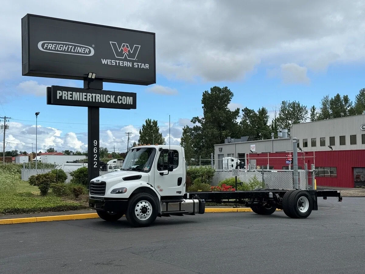 2027 Freightliner M2 106