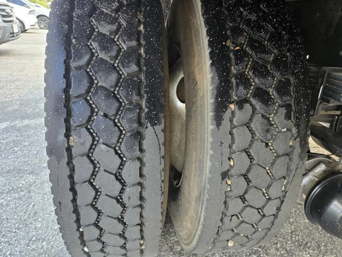 2023 Hino L6 - image 8