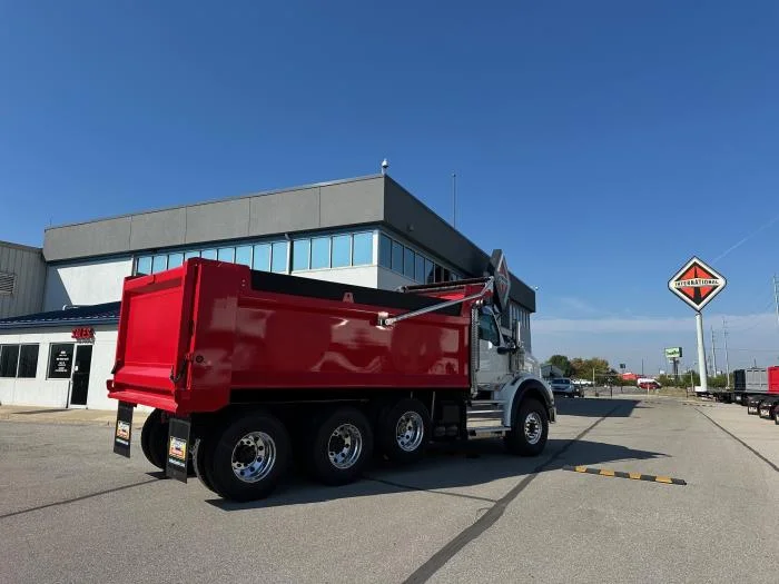 2026 International HX - image 5