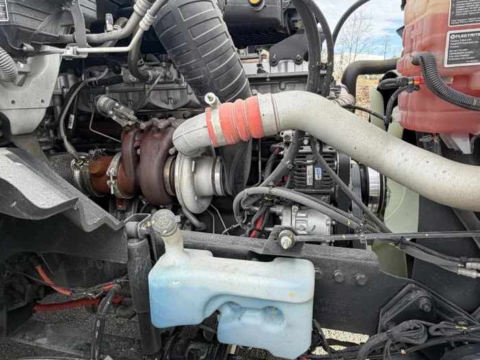 2026 International LT - image 10