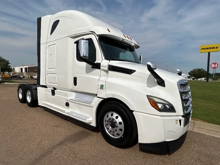 2020 Freightliner Cascadia in Richland, MS