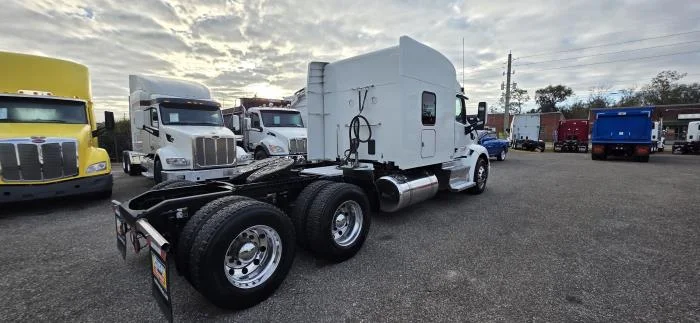 2022 Peterbilt 579 in Jacksonville, FL — photo 6