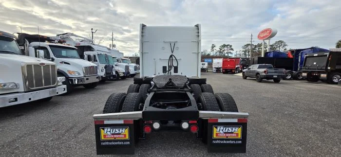 2022 Peterbilt 579 in Jacksonville, FL — photo 5