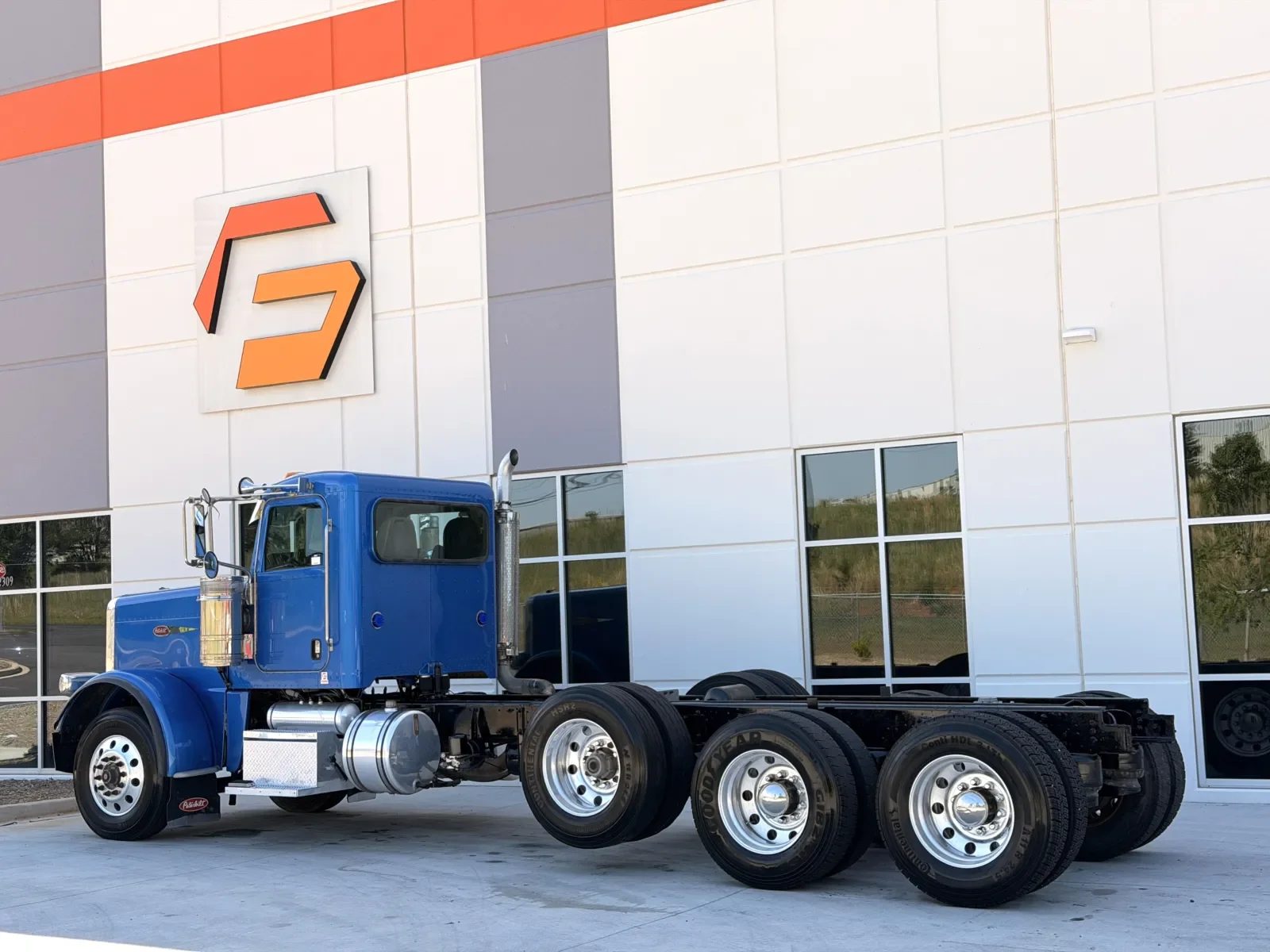 2016 Peterbilt 389 in Greer, SC — photo 6