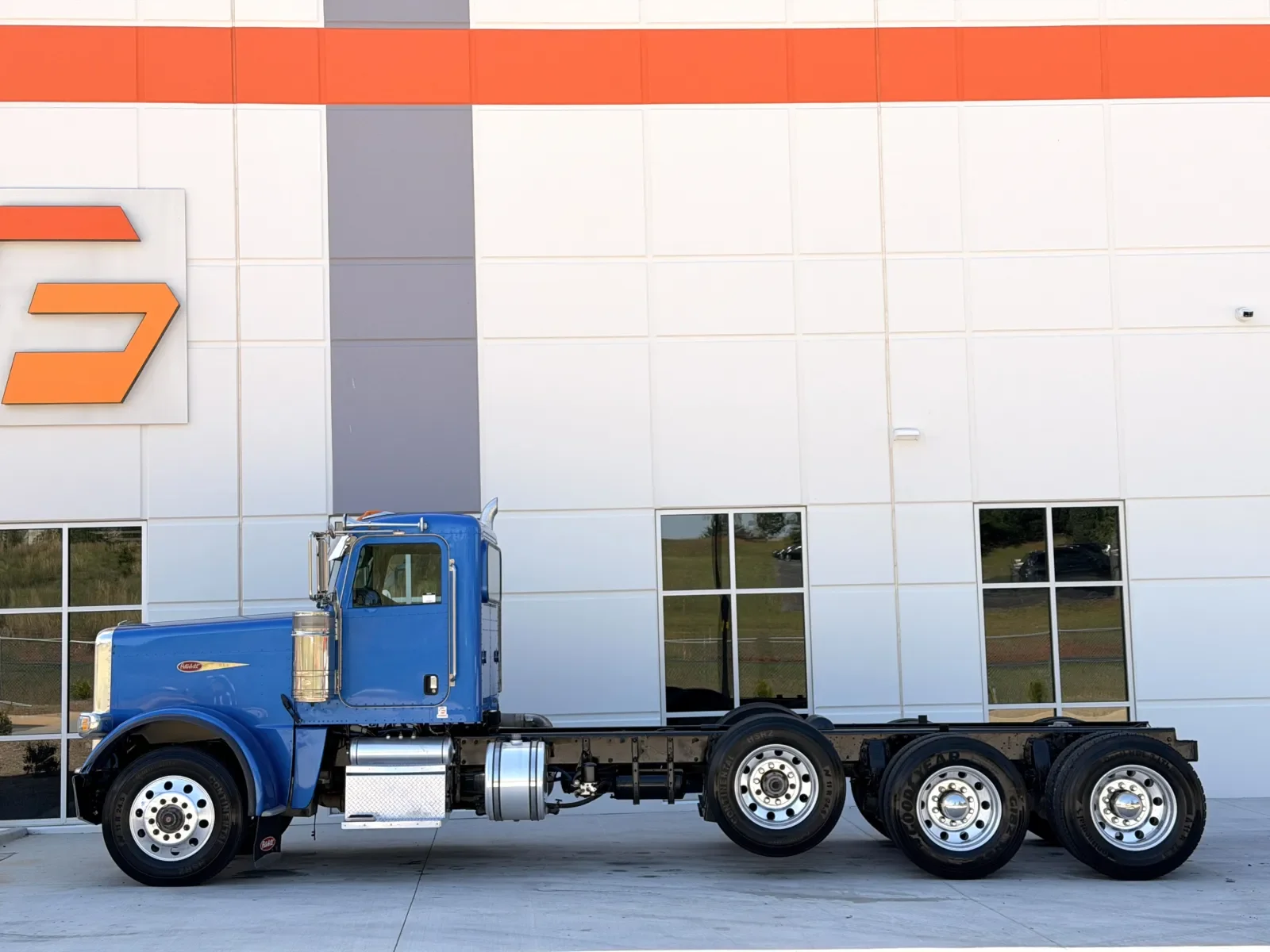 2016 Peterbilt 389 in Greer, SC — photo 4