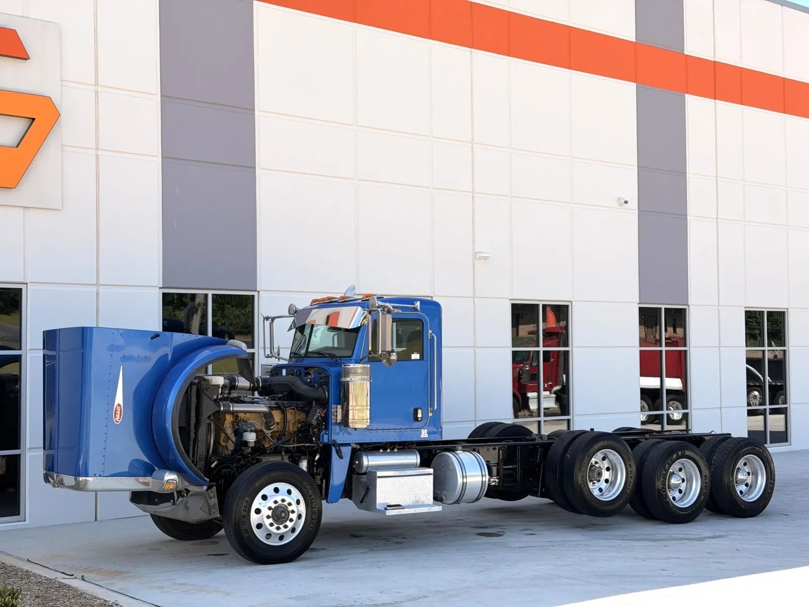 2016 Peterbilt 389 in Greer, SC — photo 10