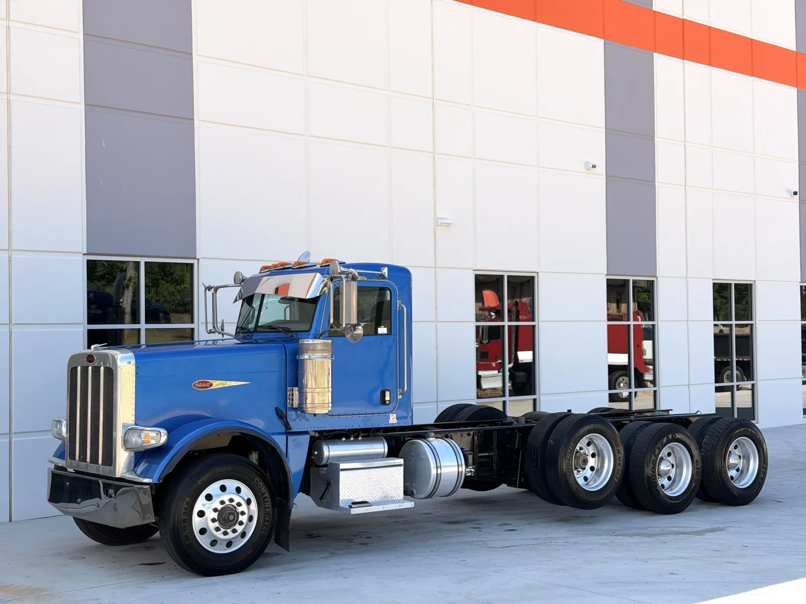 2016 Peterbilt 389 in Greer, SC — photo 2