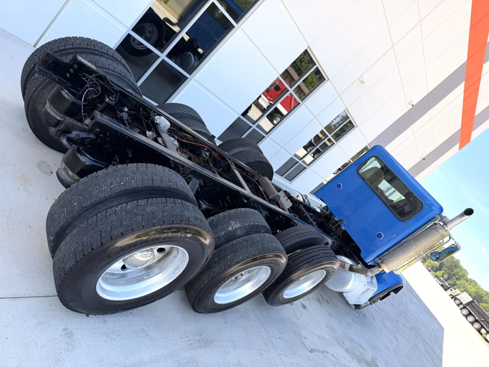 2016 Peterbilt 389 in Greer, SC — photo 11