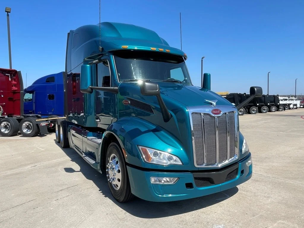 2022 Peterbilt 579 - image 7