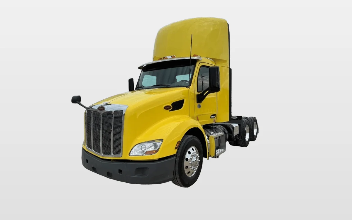 2021 Peterbilt 579 - image 1