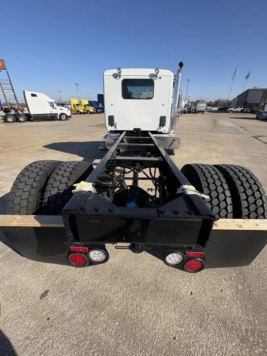 2026 Peterbilt - image 9