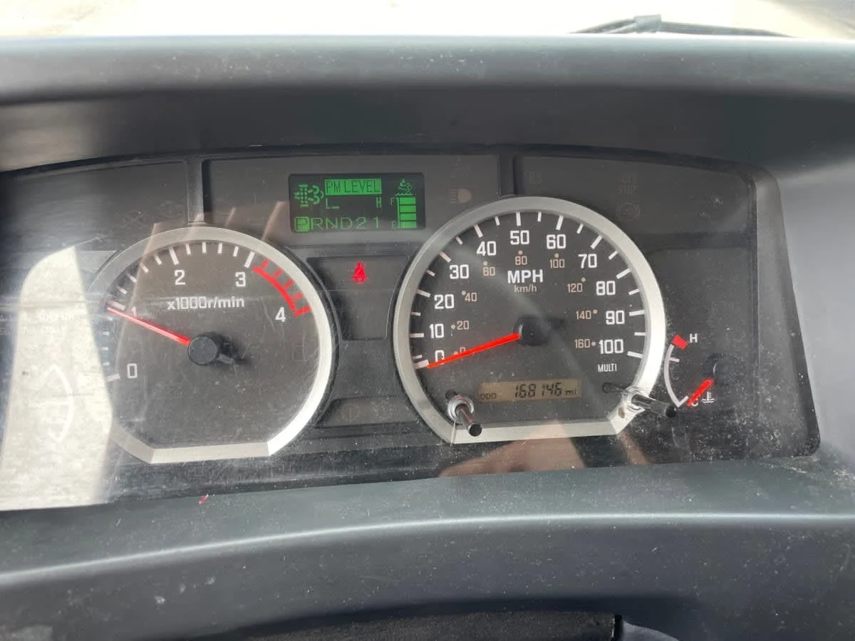 2020 Isuzu NPR - image 10