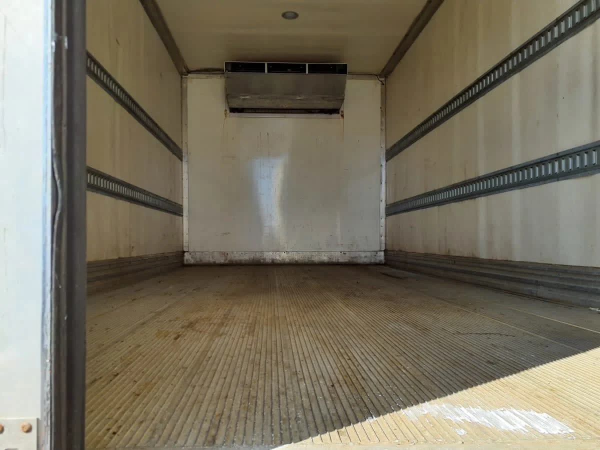 2019 Isuzu NRR in Springfield, MA — photo 9