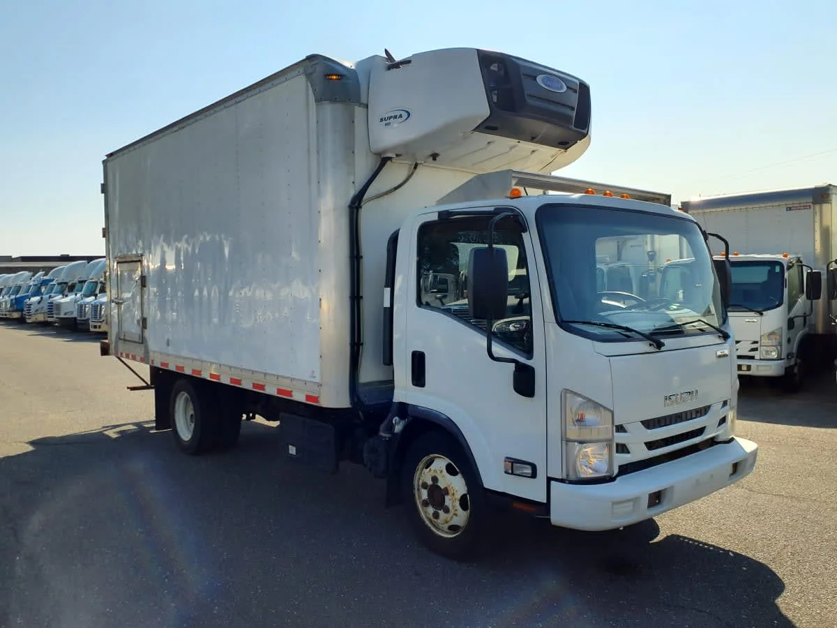 2019 Isuzu NRR in Springfield, MA — photo 3