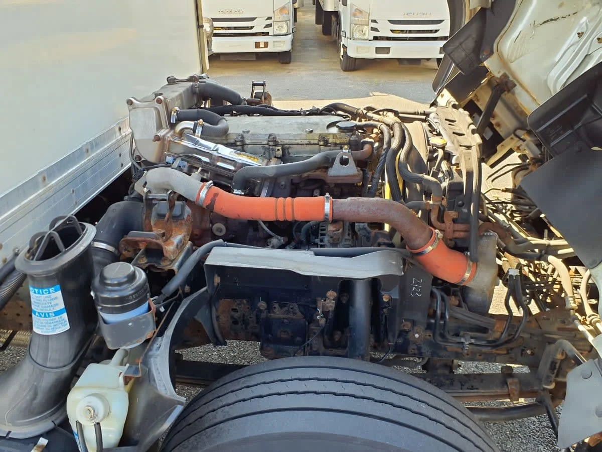 2019 Isuzu NRR in Springfield, MA — photo 14