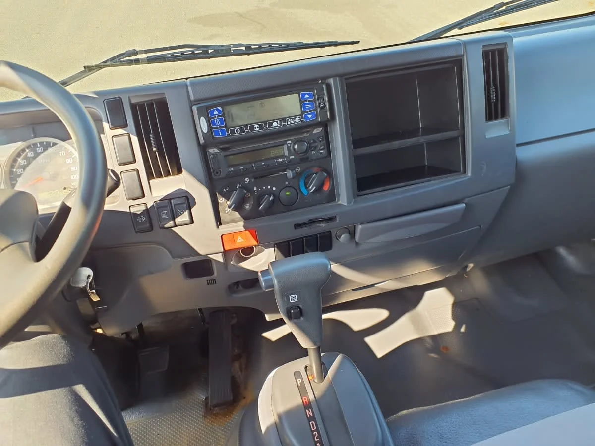 2019 Isuzu NRR in Springfield, MA — photo 8