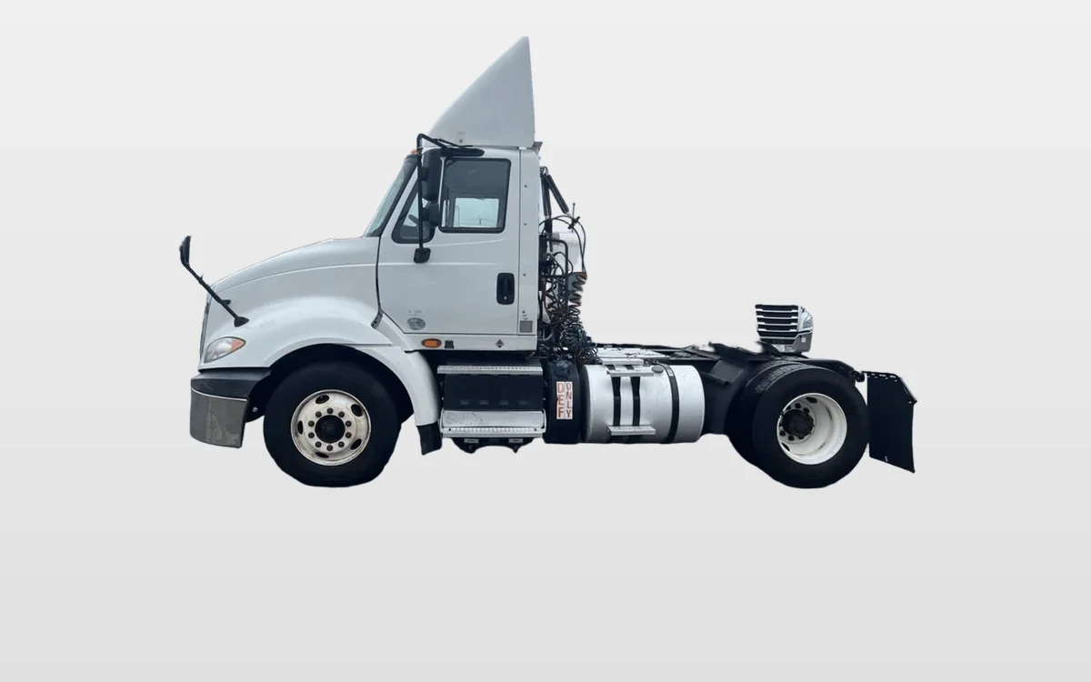 2018 International ProStar - image 1