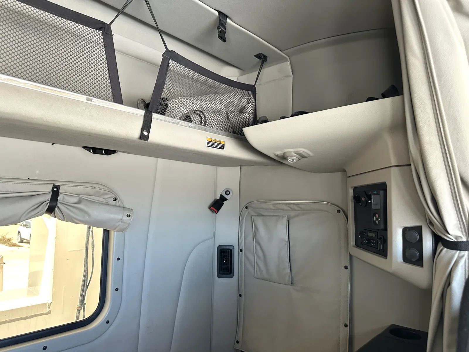 2022 Peterbilt 567 - image 24