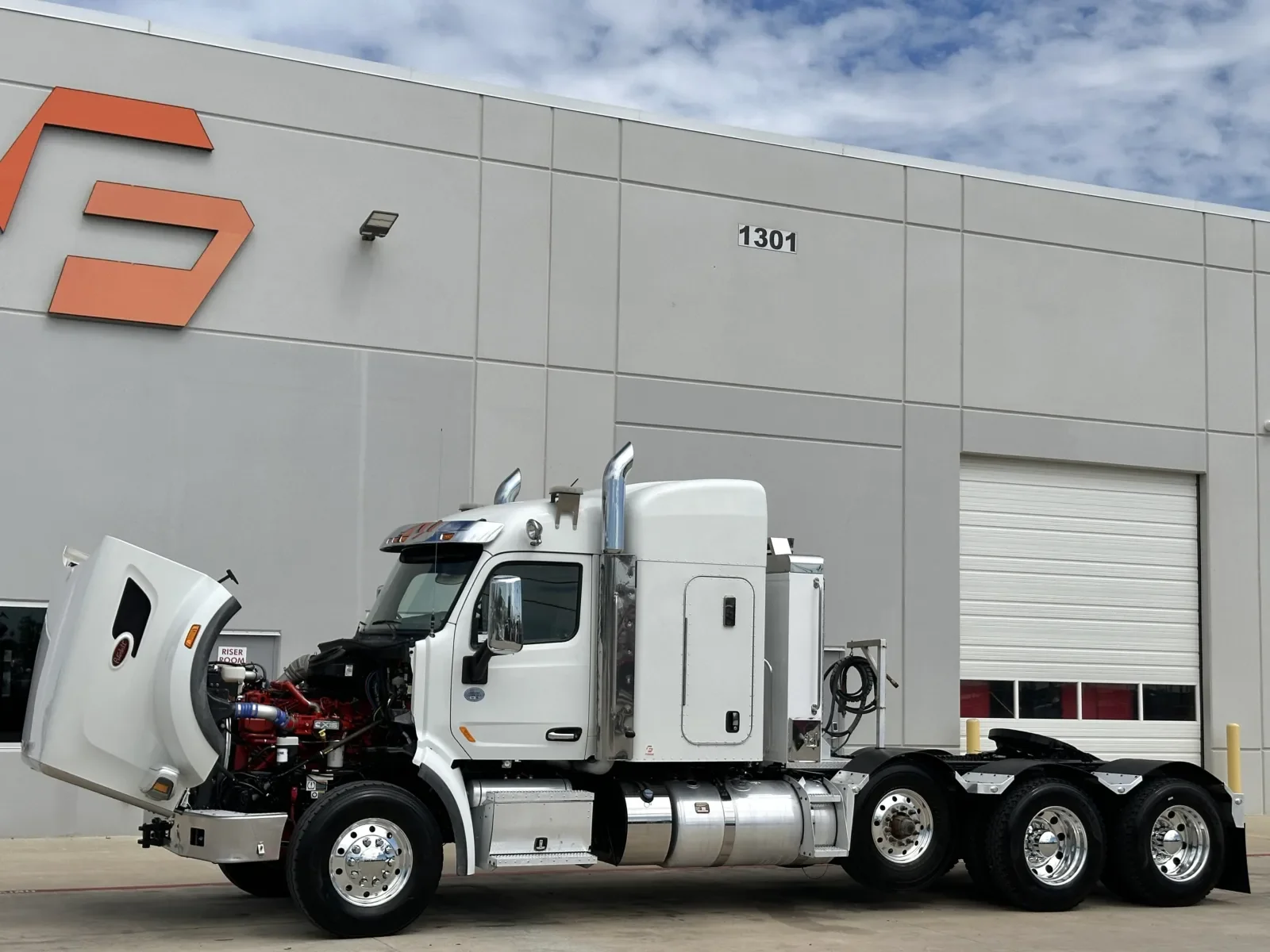 2022 Peterbilt 567 - image 10
