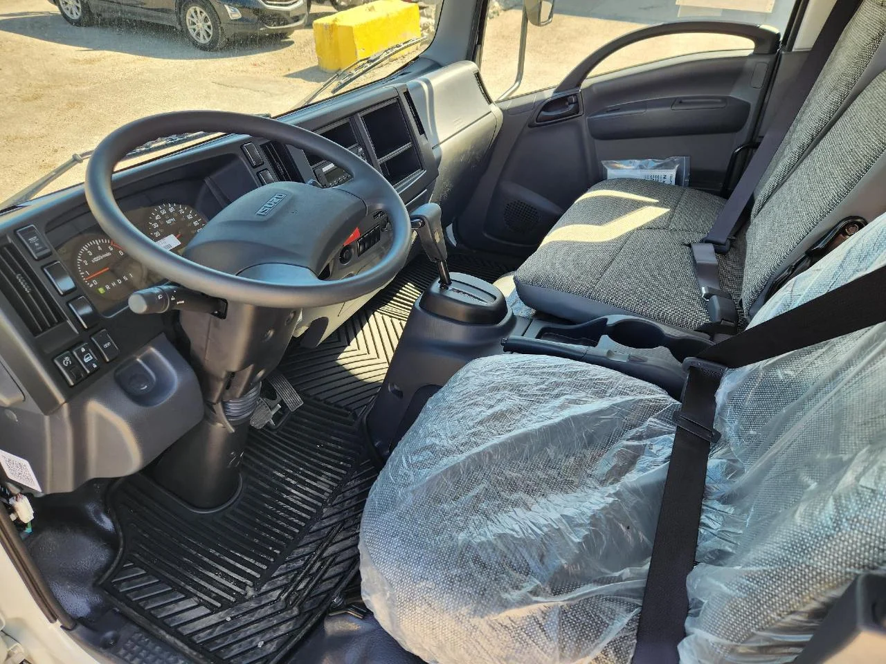 2026 Isuzu in Indianapolis, IN — photo 4
