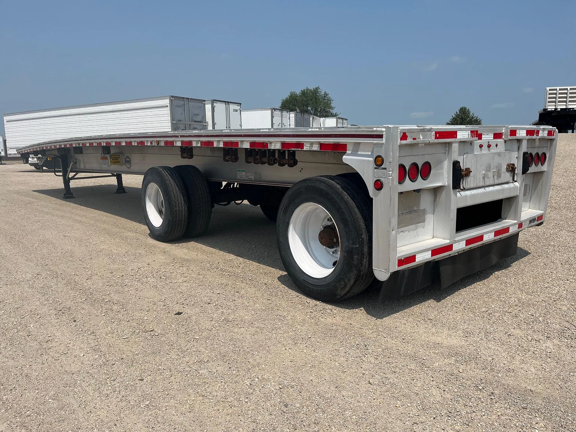 2013 MAC Trailer in Davenport, IA — photo 2