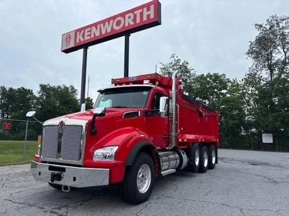 2025 Kenworth T880