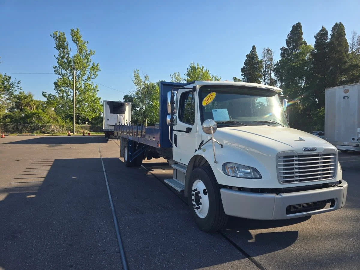 2015 Freightliner M2 106 in Tampa, FL
