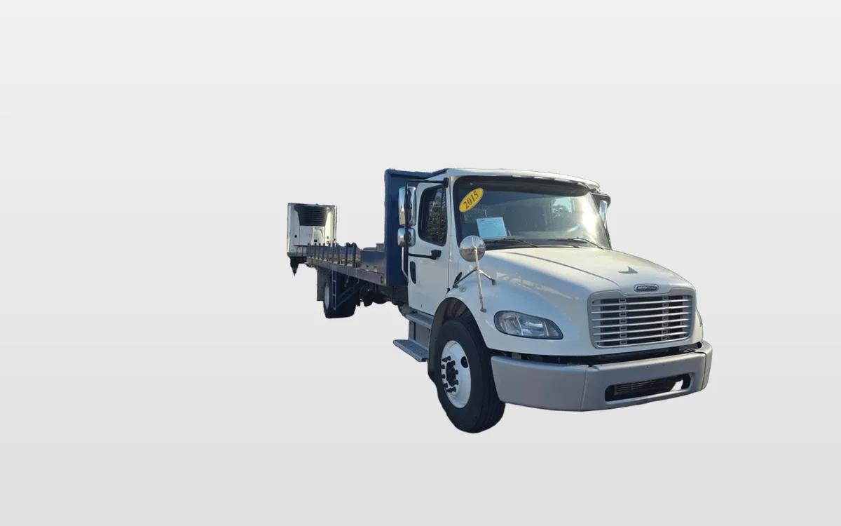 2015 Freightliner M2 106 - image 1