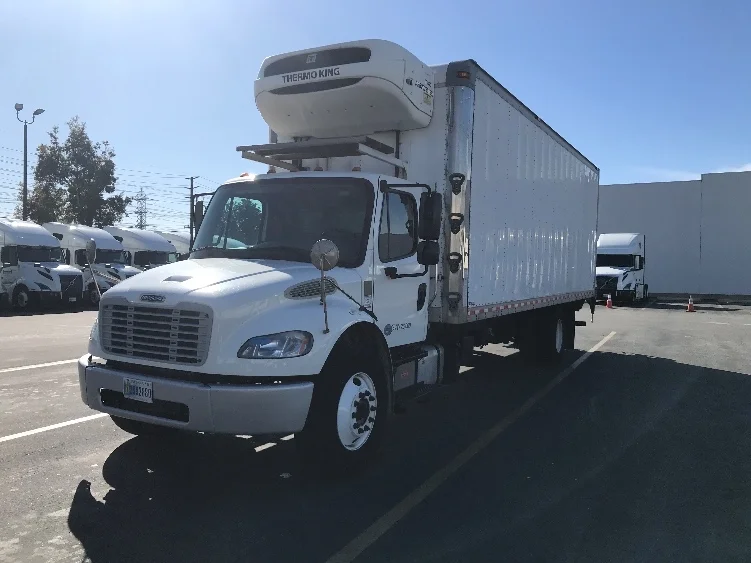2021 Freightliner M2 106 - image 3