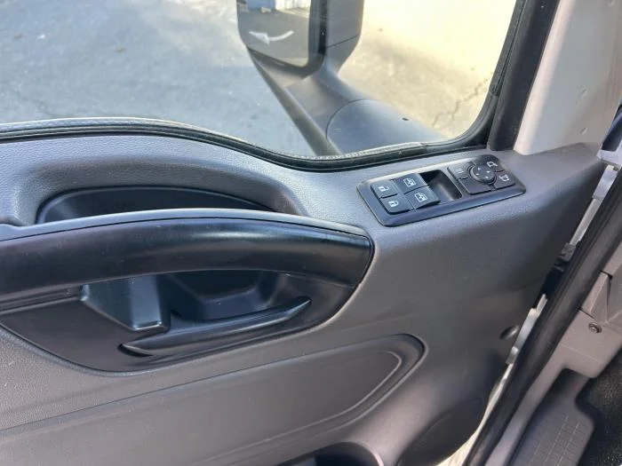 2022 International MV - image 18